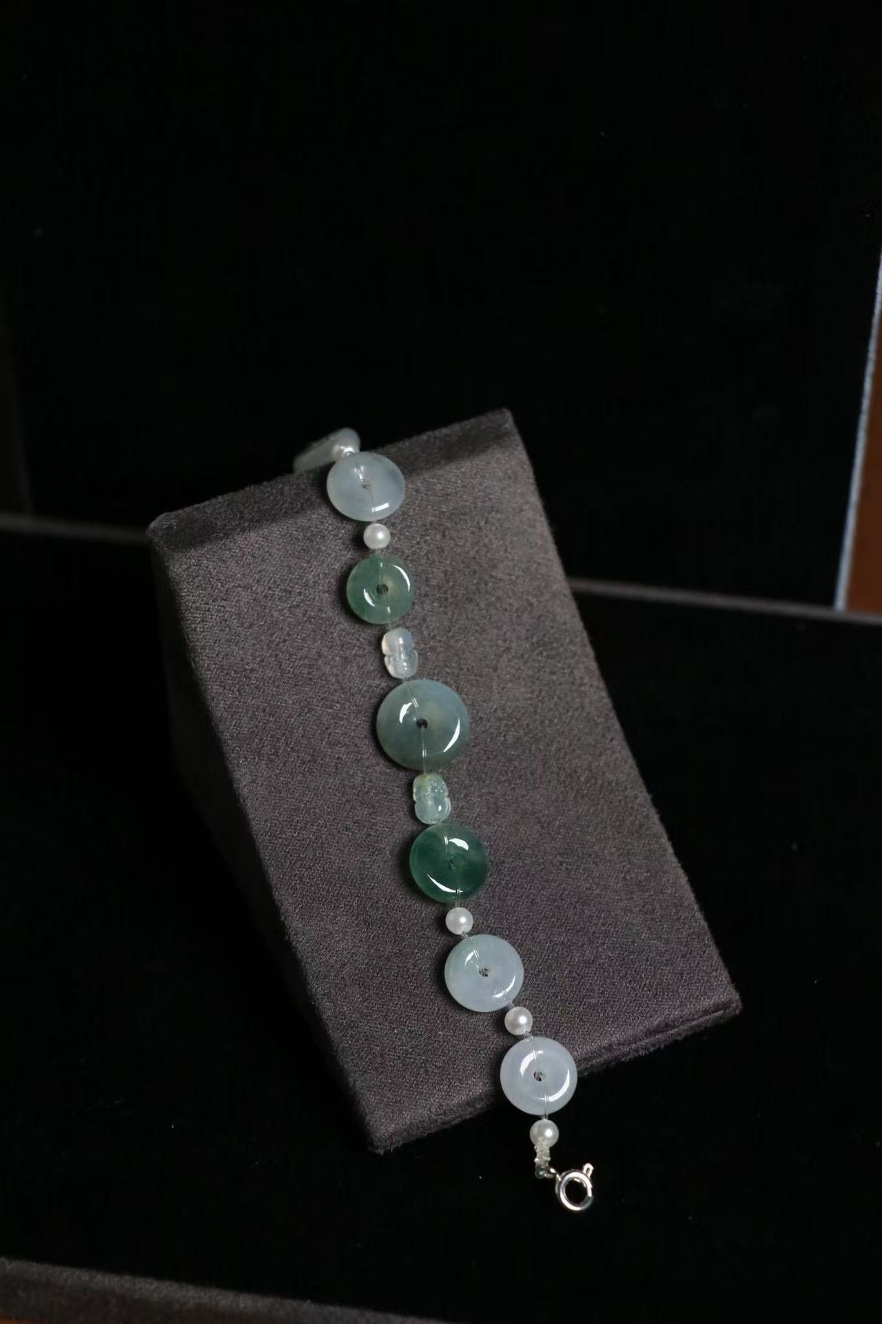 PiXiu Prosperity Bracelet - 7 Peace Discs & 2 Wealth Guardians for Ultimate Financial Protection & Luck