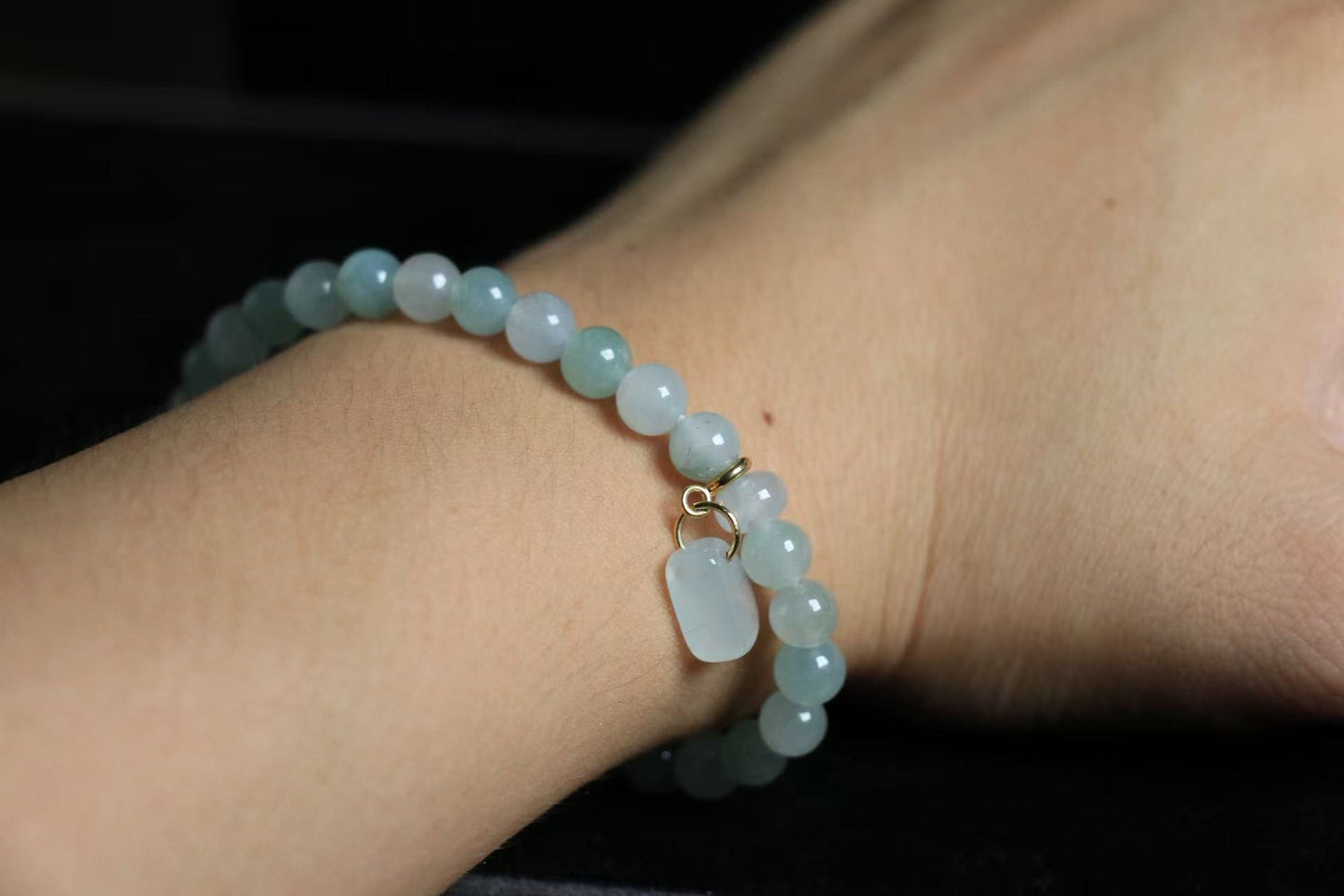 Verdant Vitality Jade Bracelet - Pure Green Energy Concentrator for Health, Wealth & Metal-Wood Luck